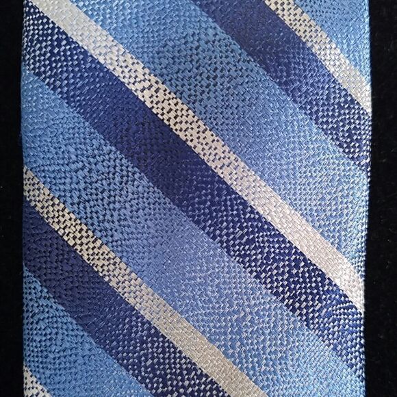 MEN'S STACY ADAMS TIE AND POCKET SQUARE SET - Picture 2 of 3